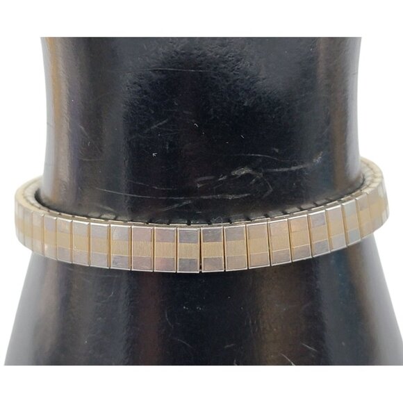 Carvelle by Bulova Ladies Wind Watch Vintage 6.5" Two Tone Band P0 1980 Swiss - Picture 10 of 14